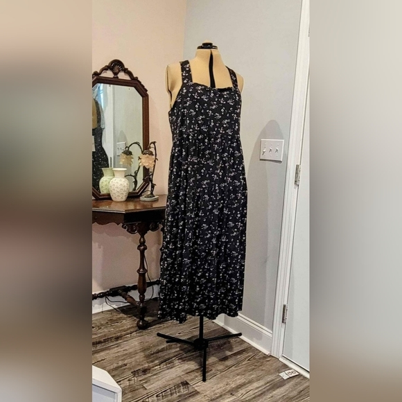 NEW 3X Long Blk Floral Dress - Picture 3 of 9